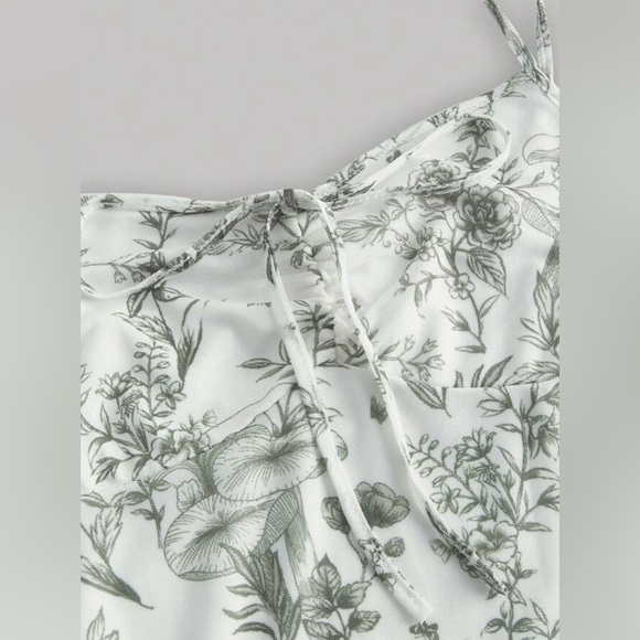 Green Floral Mini Dress, Size M, SHEIN - Picture 3 of 3